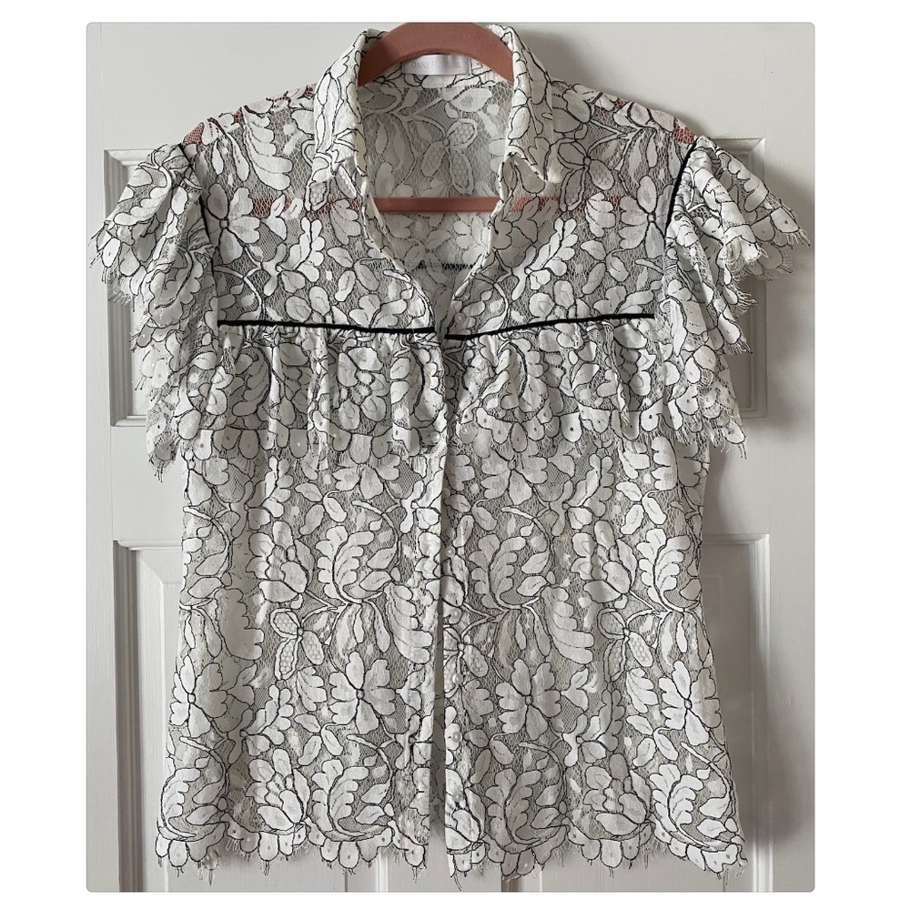 ANNE FONTAINE LACE RUFFLE COLLARED BUTTON DOWN BLOUSE